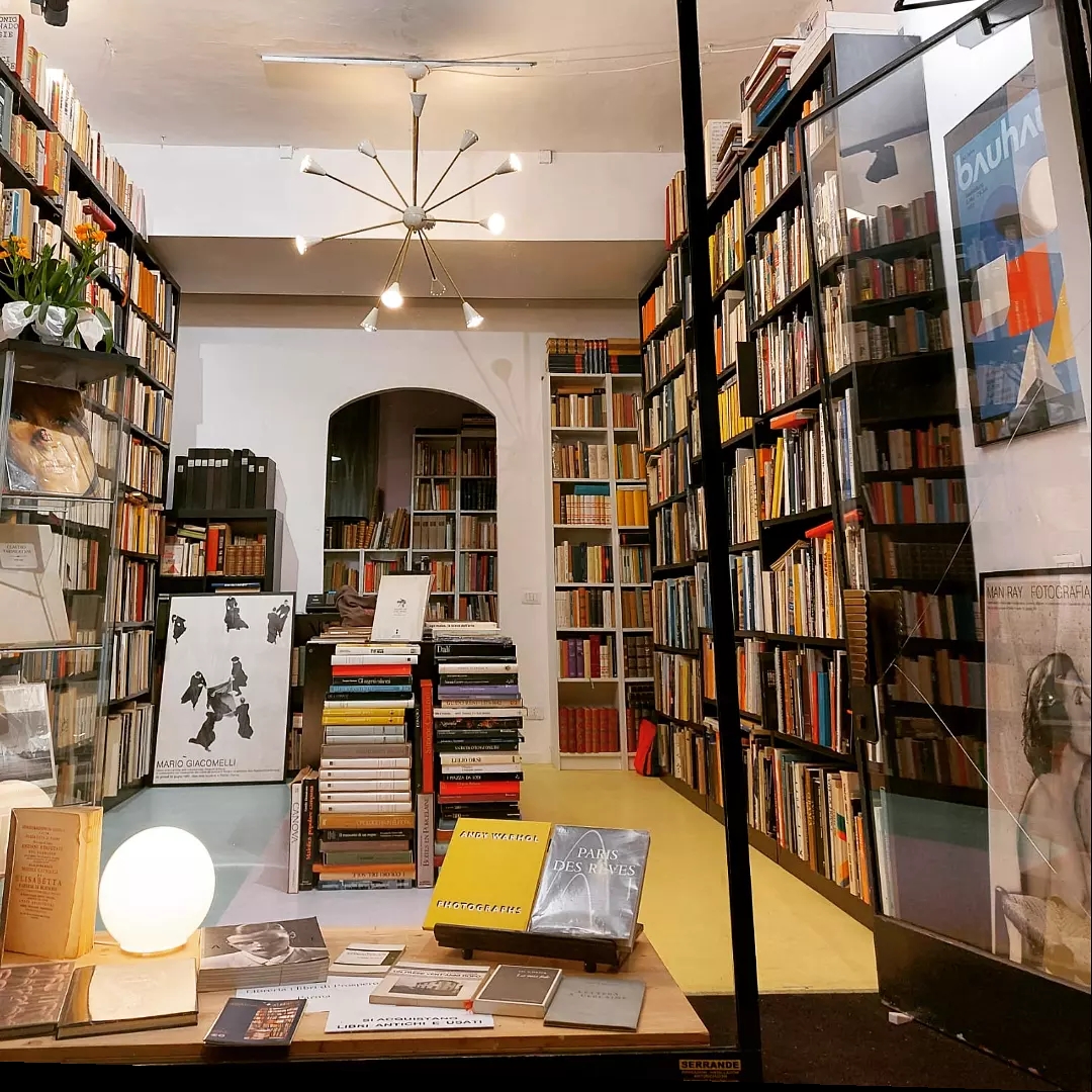 Eventi/News 3 |  La libreria si è trasferita in Via Nazario Sauro 11/a